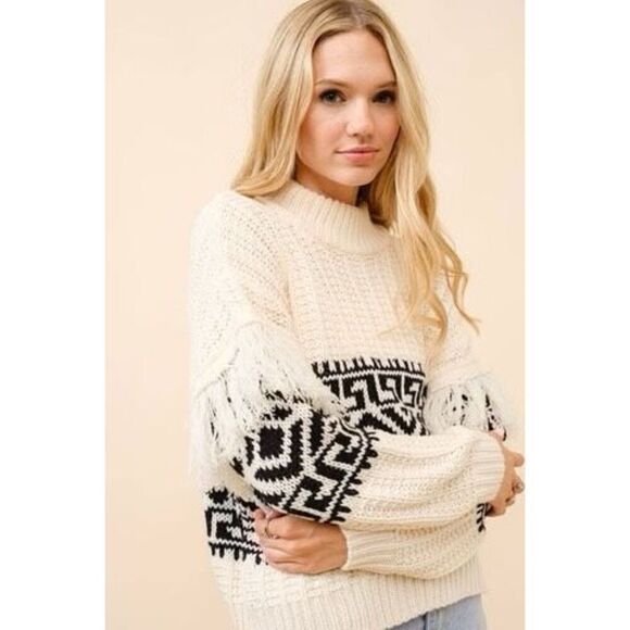 ✨H&M FRINGE-TRIMMED SZ SMALL SWEATER✨ - Picture 7 of 16